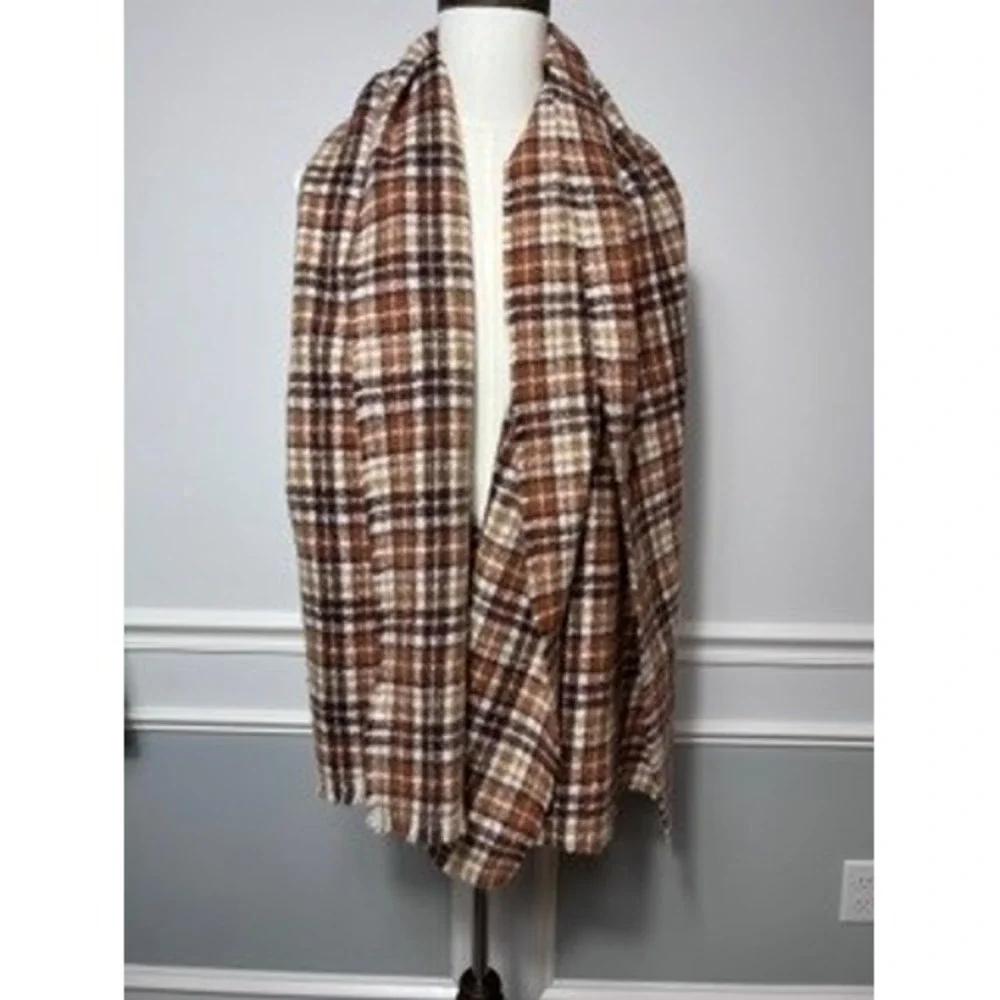 Old Navy Plaid Blanket Scarf Brown Tan Cream Fringe Soft Cozy 25